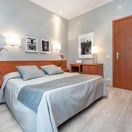 Hotel Roi Рим Екстериор снимка