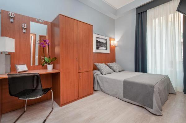 Hotel Roi Рим Екстериор снимка