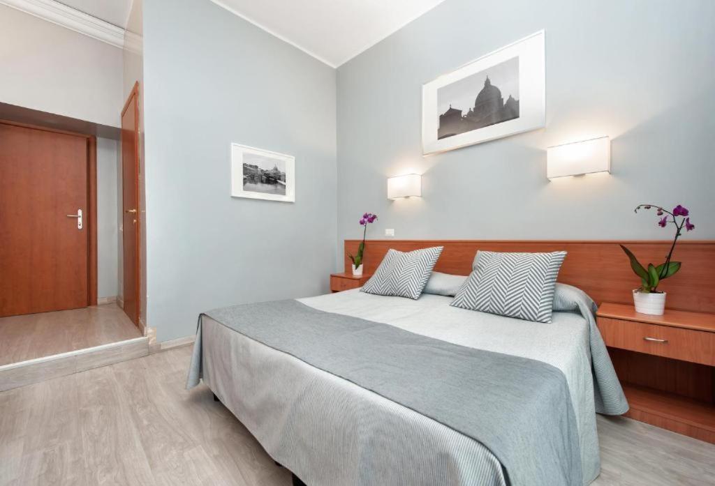 Hotel Roi Рим Екстериор снимка